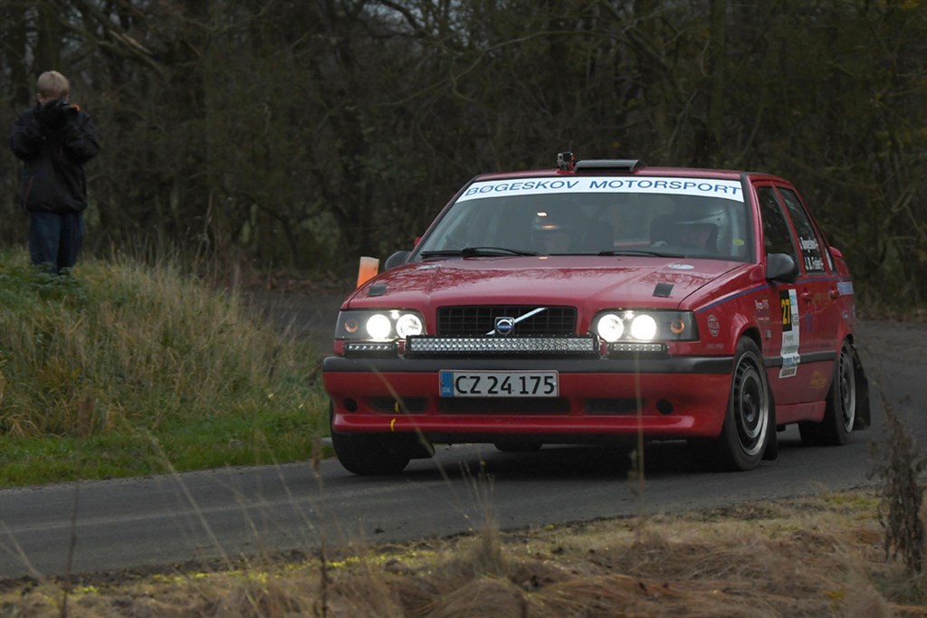 Søren Bøgeskov og Jens Bro Fisker, Hadsten/Østbirk, DM-vindere i RN7-klassen.
(Foto: Morten Dam)